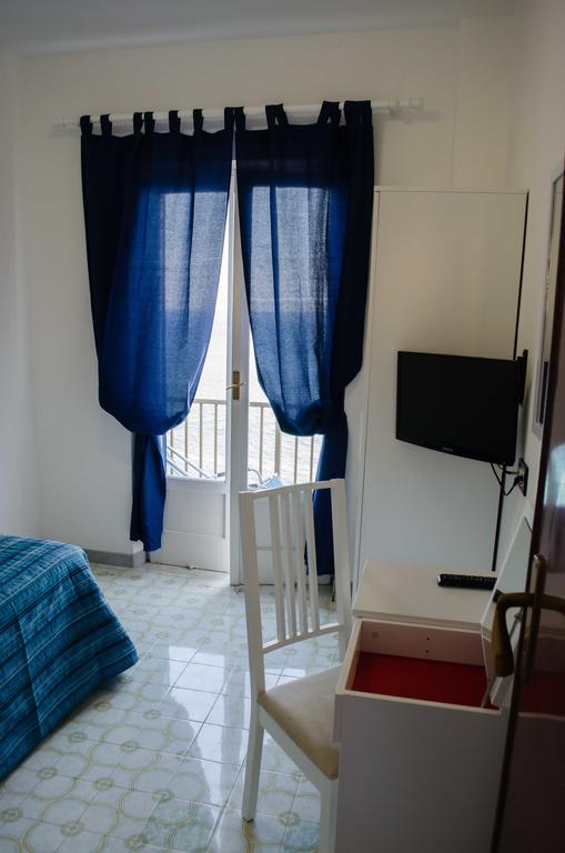 Hotel Regina Del Mare Barano d'Ischia Екстер'єр фото